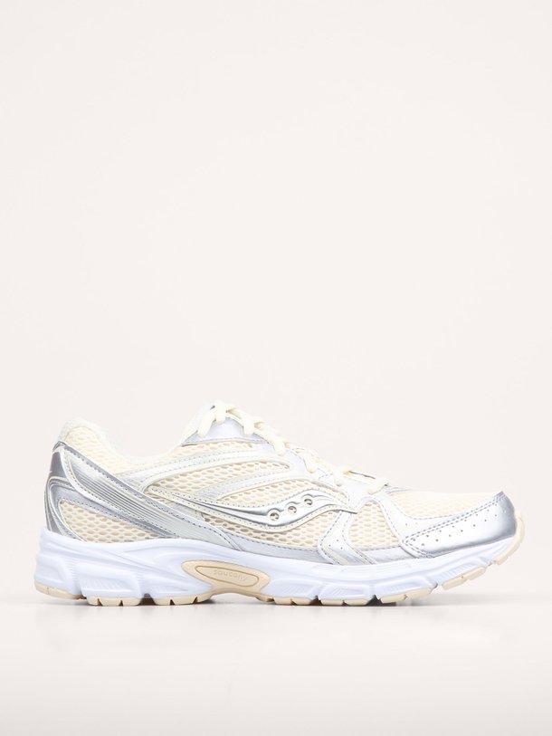 Ontdek de Ride Millennium mesh metallic sneakers van Saucony in de kleur zilverkleur bij Orangebag. Op werkdagen voor 21:45 besteld, morgen in huis.