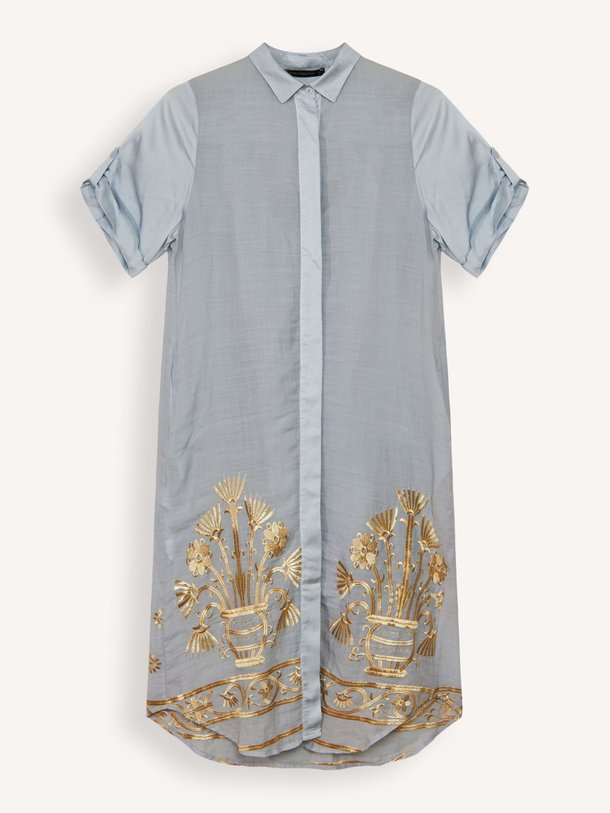 Ontdek de Viscosemix doorknoopjurk van Greek Archaic Kori in de kleur lichtgrijs bij Orangebag. Op werkdagen voor 21:45 besteld, morgen in huis.