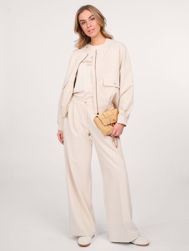 Ontdek de Viscosemix wide leg pantalon van Summum in de kleur beige bij Orangebag. Op werkdagen voor 21:45 besteld, morgen in huis.