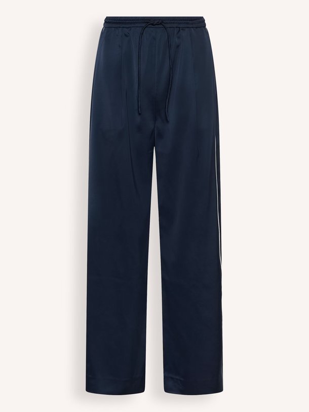 Ontdek de Bicca geweven broek van Gestuz in de kleur Donkerblauw bij Orangebag. Op werkdagen voor 21:45 besteld, morgen in huis.