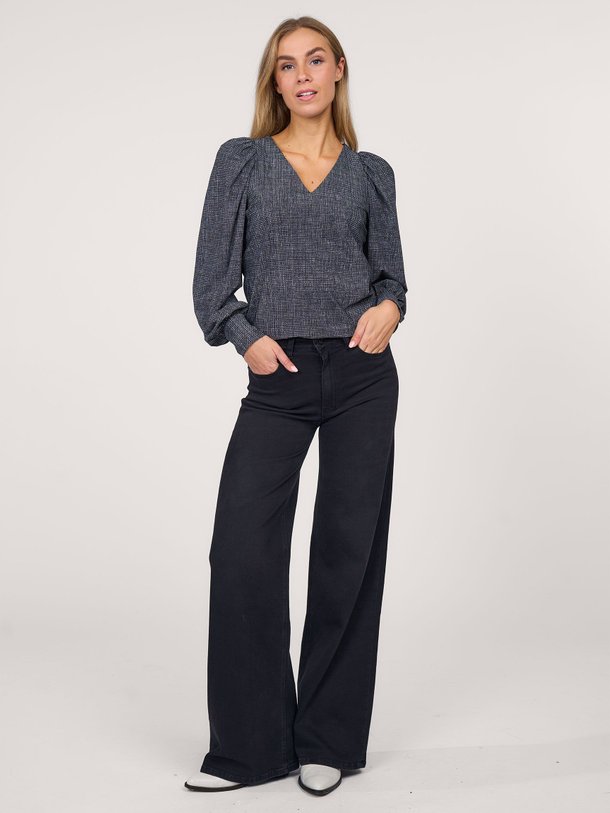 Ontdek de Ava mid waist straight fit jeans met glitters van Studio Anneloes in de kleur zwart bij Orangebag. Op werkdagen voor 21:45 besteld, morgen in huis.