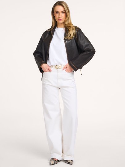 Lois Skater high waist loose fit non-stretch jeans - Off-white Ontdek de Skater high waist loose fit non-stretch jeans van Lois in de kleur Off-white bij Orangebag. Op werkdagen voor 21:45 besteld, morgen in huis.