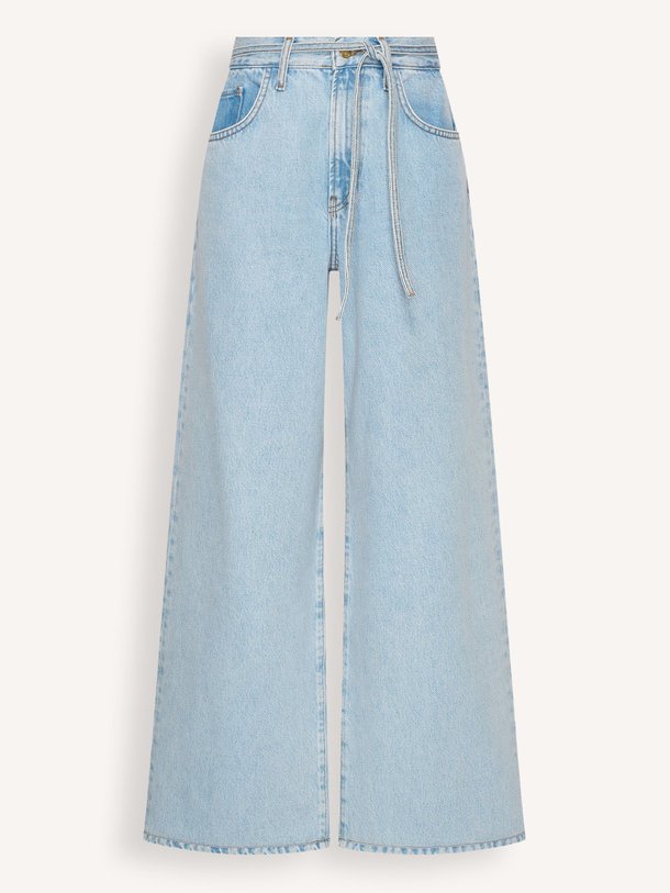 Ontdek de Lilo mid waist loose fit jeans van By-Bar in de kleur Lichtblauw bij Orangebag. Op werkdagen voor 21:45 besteld, morgen in huis.