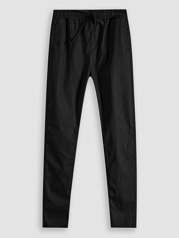 Ontdek de Colette leatherlook relaxed fit broek van Knit-ted in de kleur zwart bij Orangebag. Op werkdagen voor 21:45 besteld, morgen in huis.