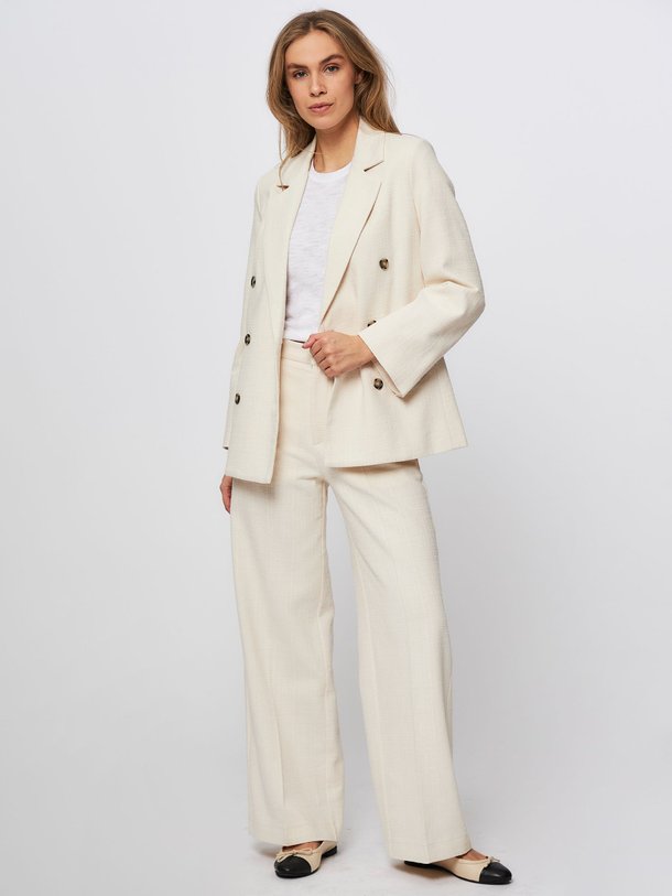 Ontdek de Sika katoenmix blazer van Graumann in de kleur off-white bij Orangebag. Op werkdagen voor 21:45 besteld, morgen in huis.