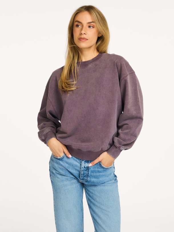 Ontdek de Organic cotton oversized sweater van Colorful Standard in de kleur Donkerpaars bij Orangebag. Op werkdagen voor 21:45 besteld, morgen in huis.