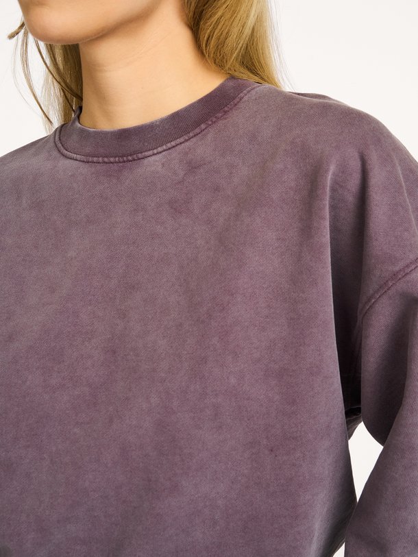 Ontdek de Organic cotton oversized sweater van Colorful Standard in de kleur Donkerpaars bij Orangebag. Op werkdagen voor 21:45 besteld, morgen in huis.