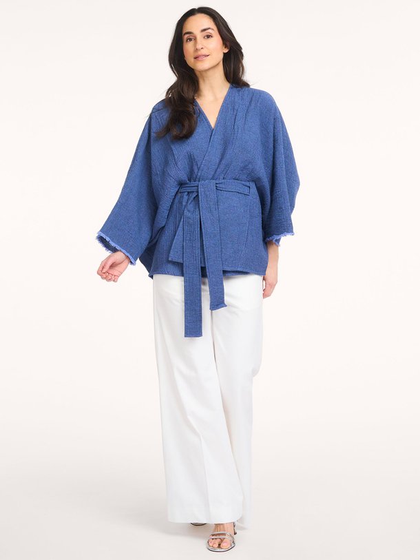 Ontdek de Ruana katoenmix kimono van Sea Me Happy in de kleur Blauw bij Orangebag. Op werkdagen voor 21:45 besteld, morgen in huis.
