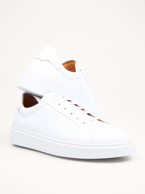Ontdek de Rio lederen sneakers van Magnanni in de kleur wit bij Orangebag. Op werkdagen voor 21:45 besteld, morgen in huis.