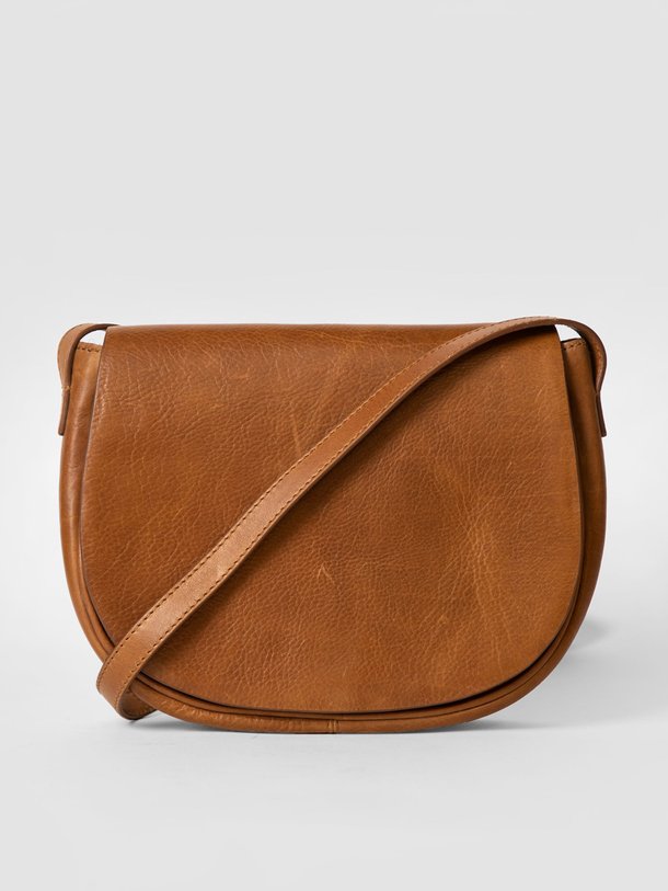 Ontdek de Paris lederen crossbody tas van By-Bar in de kleur cognac bij Orangebag. Op werkdagen voor 21:45 besteld, morgen in huis.