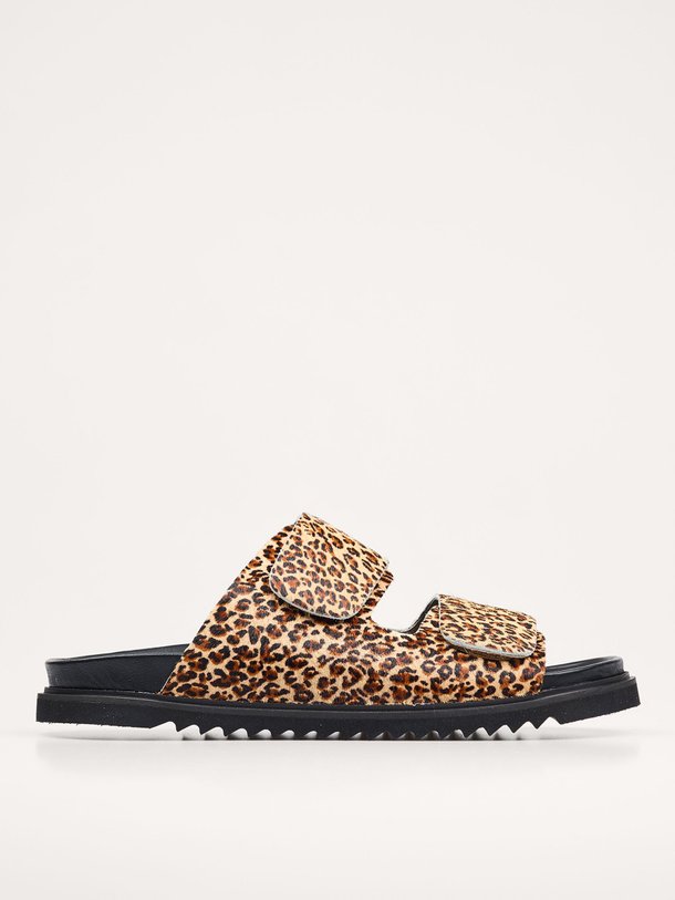 Ontdek de Dawn lederen leopard ponyhair slippers van Ivylee Copenhagen in de kleur bruin bij Orangebag. Op werkdagen voor 21:45 besteld, morgen in huis.