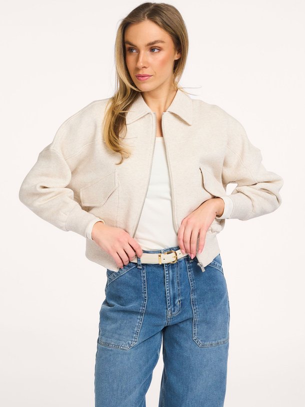 Ontdek de Katoenmix jack van Yaya in de kleur Beige bij Orangebag. Op werkdagen voor 21:45 besteld, morgen in huis.