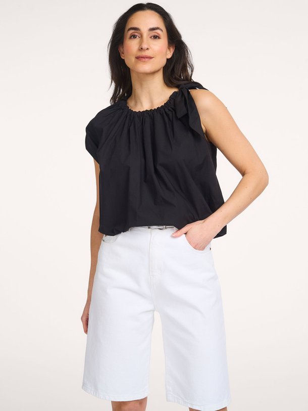 Ontdek de Jaylah katoenen top van Essentiel Antwerp in de kleur Zwart bij Orangebag. Op werkdagen voor 21:45 besteld, morgen in huis.