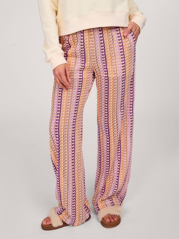 Ontdek de Jungle geweven opengewerkte broek van Suncoo in de kleur beige bij Orangebag. Op werkdagen voor 21:45 besteld, morgen in huis.