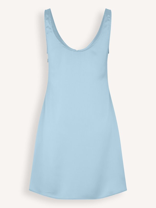Ontdek de Valdo geweven jurk van Modstrom in de kleur Blauw bij Orangebag. Op werkdagen voor 21:45 besteld, morgen in huis.