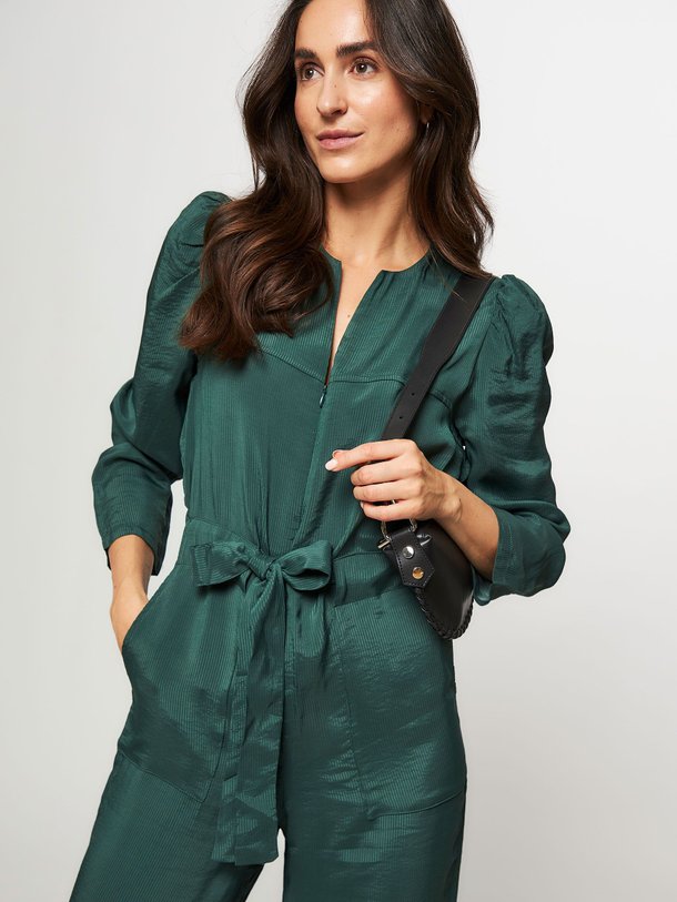Ontdek de Vida viscosemix jumpsuit met gestreept dessin van By-Bar in de kleur donkergroen bij Orangebag. Op werkdagen voor 21:45 besteld, morgen in huis.
