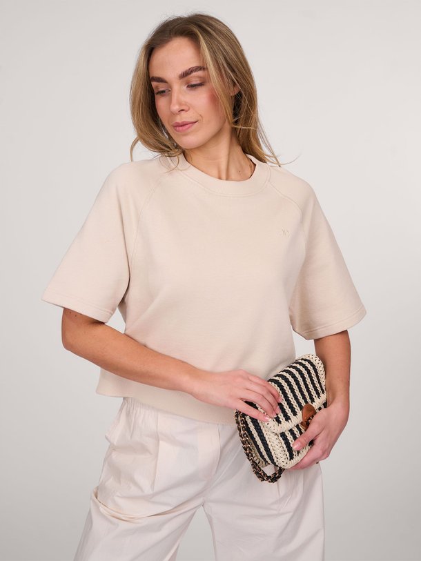 Ontdek de Nigella organic cotton sweater van Alchemist in de kleur beige bij Orangebag. Op werkdagen voor 21:45 besteld, morgen in huis.