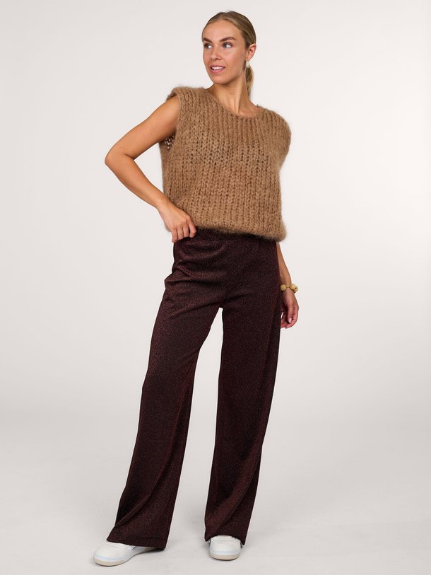 Ontdek de Lissa elastische palazzo met lurex van By-Bar in de kleur koper bij Orangebag. Op werkdagen voor 21:45 besteld, morgen in huis.