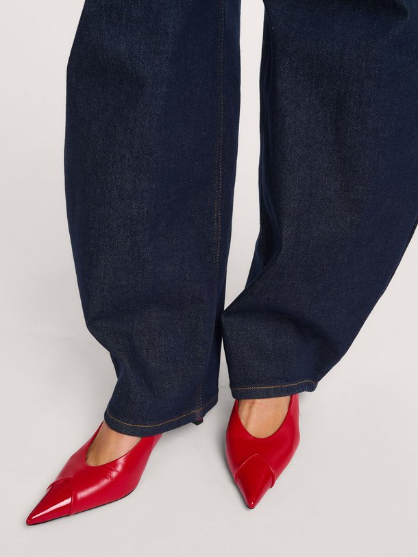 Ontdek de Lederen slingbacks van Rotate Birger Christensen in de kleur Rood bij Orangebag. Op werkdagen voor 21:45 besteld, morgen in huis.