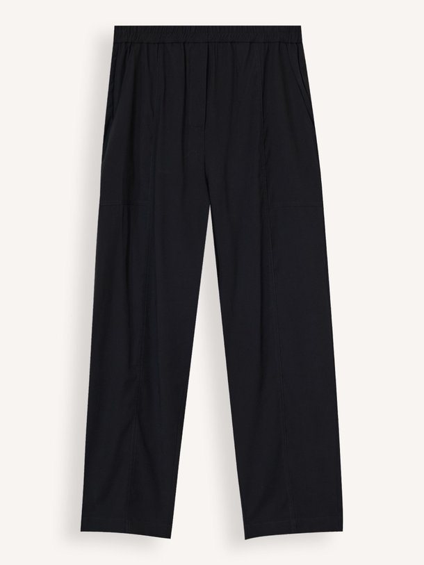 Ontdek de Caro viscosemix broek van Knit-ted in de kleur Zwart bij Orangebag. Op werkdagen voor 21:45 besteld, morgen in huis.
