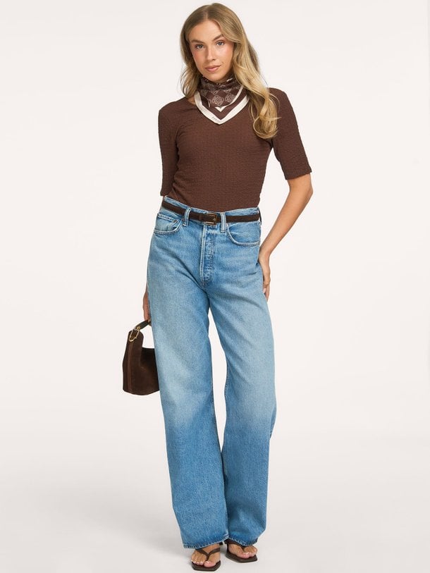 Ontdek de Vanel jersey top met lage rug van Dante 6 in de kleur Bruin bij Orangebag. Op werkdagen voor 21:45 besteld, morgen in huis.