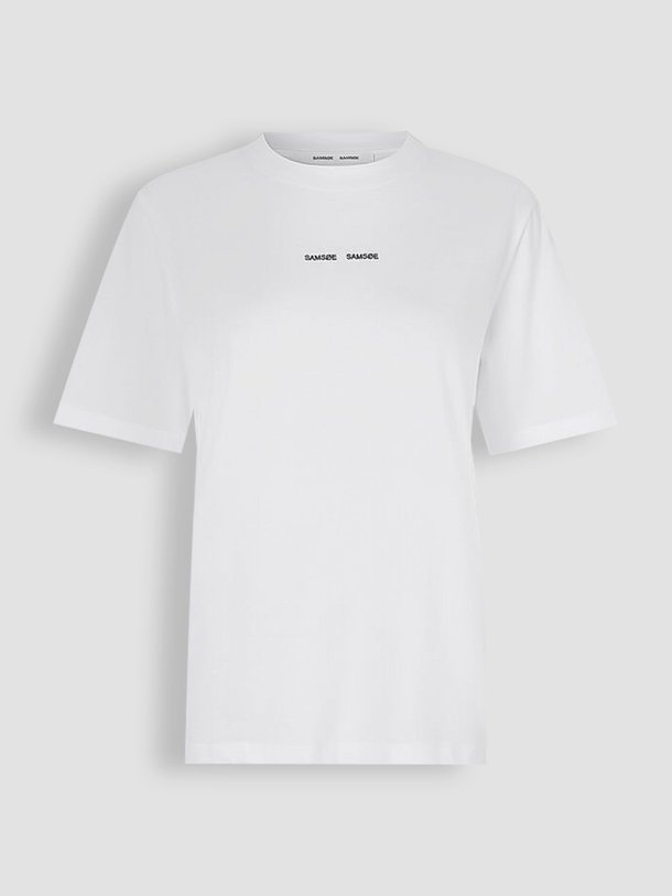 Ontdek de Sadalila organic cotton logo T-shirt van Samsoe Samsoe in de kleur wit bij Orangebag. Op werkdagen voor 21:45 besteld, morgen in huis.