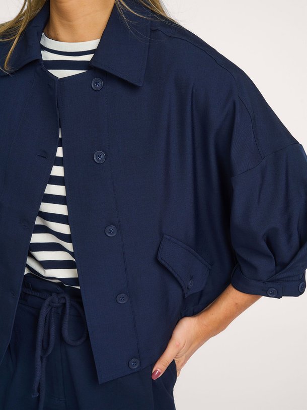 Ontdek de Geweven jasje van Yaya in de kleur Donkerblauw bij Orangebag. Op werkdagen voor 21:45 besteld, morgen in huis.