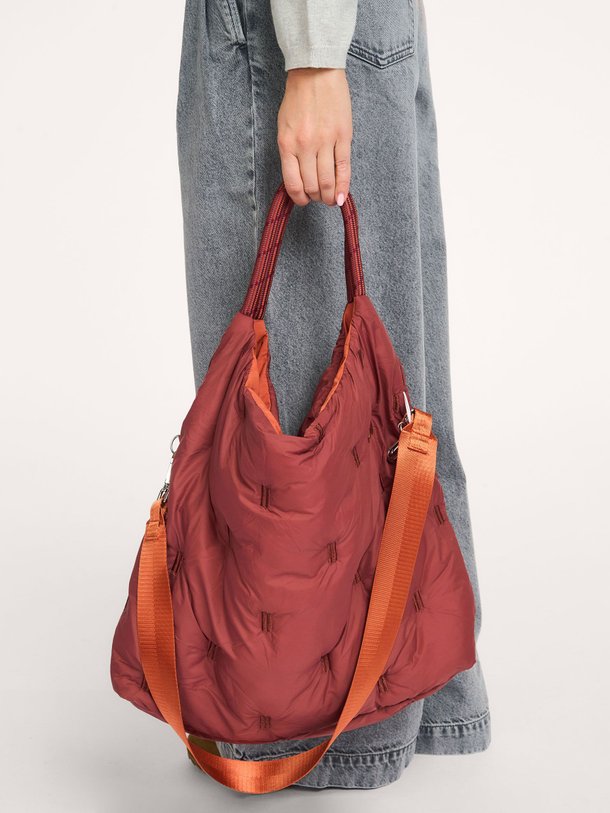 Ontdek de Helart geweven schouder-/handtas van Bellerose in de kleur Bordeauxrood bij Orangebag. Op werkdagen voor 21:45 besteld, morgen in huis.