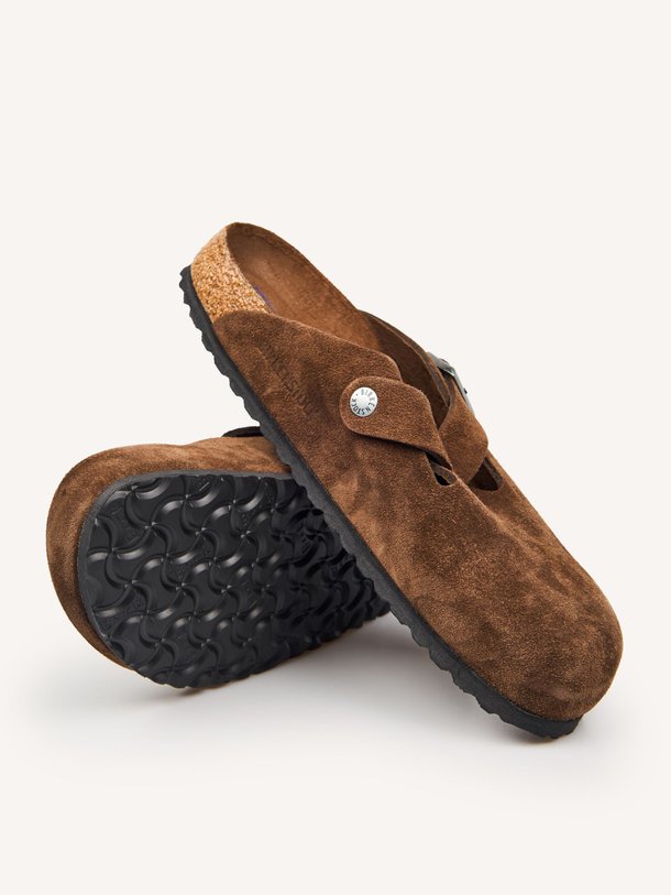 Ontdek de Boston suède instappers van Birkenstock in de kleur Donkerbruin bij Orangebag. Op werkdagen voor 21:45 besteld, morgen in huis.