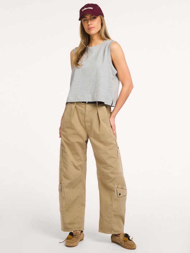 Ontdek de Cuare katoenen gemêleerde top van Bellerose in de kleur Grijs bij Orangebag. Op werkdagen voor 21:45 besteld, morgen in huis.