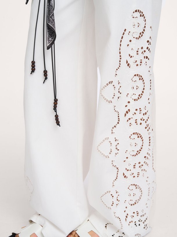 Ontdek de Colette high waist loose fit non-stretch jeans van Co'Couture in de kleur Wit bij Orangebag. Op werkdagen voor 21:45 besteld, morgen in huis.