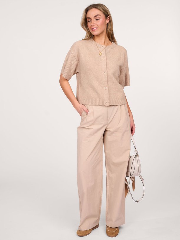Ontdek de Katoenmix wide leg pantalon van Yaya in de kleur beige bij Orangebag. Op werkdagen voor 21:45 besteld, morgen in huis.