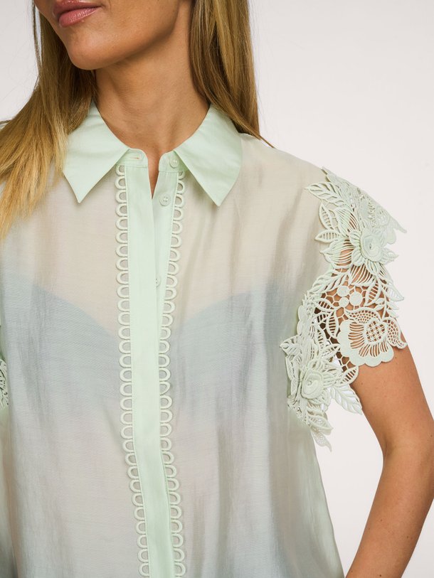 Ontdek de CMMOLLY-SHIRT van Copenhagen Muse bij Orangebag. Op werkdagen voor 21:45 besteld, morgen in huis.