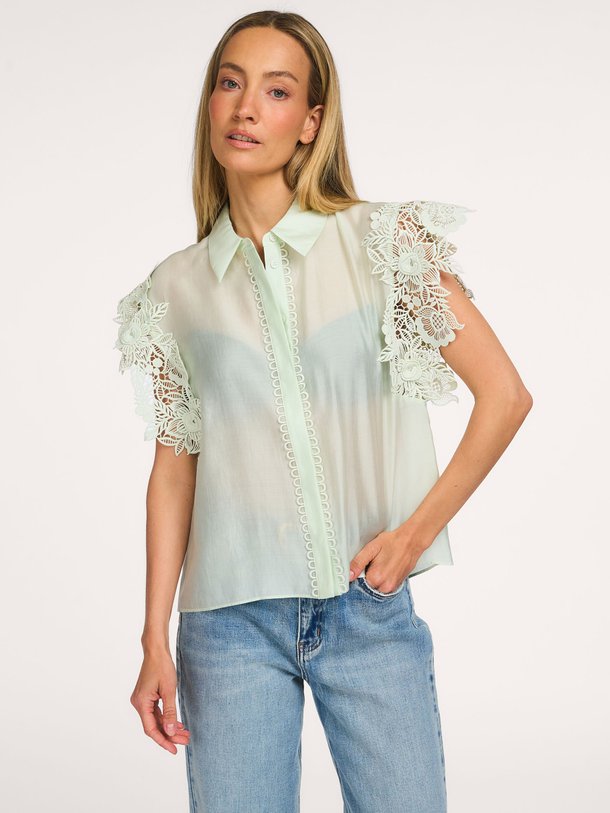 Ontdek de CMMOLLY-SHIRT van Copenhagen Muse bij Orangebag. Op werkdagen voor 21:45 besteld, morgen in huis.