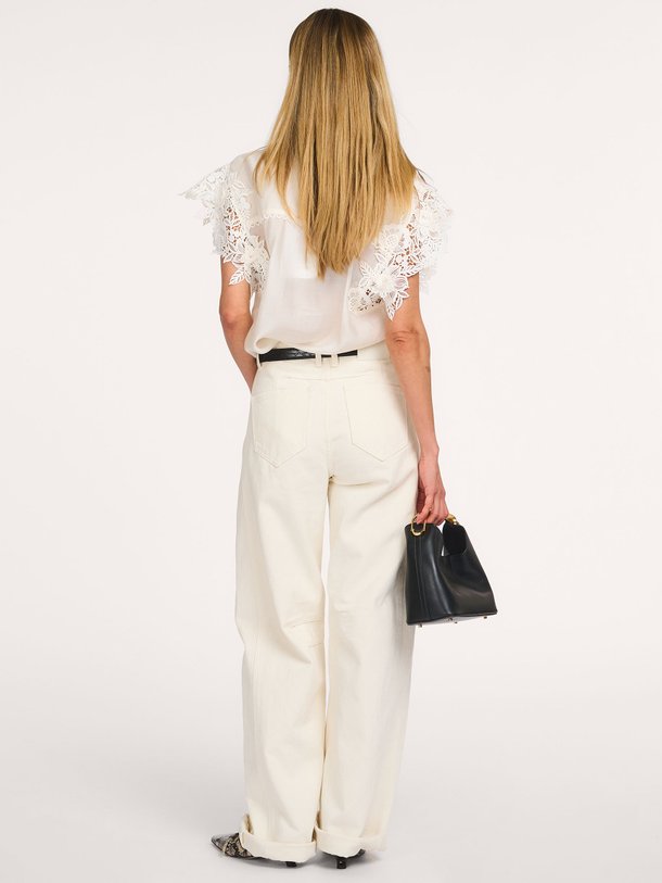Copenhagen Muse Cmmolly-Shirt Ontdek de CMMOLLY-SHIRT van Copenhagen Muse bij Orangebag. Op werkdagen voor 21:45 besteld, morgen in huis.
