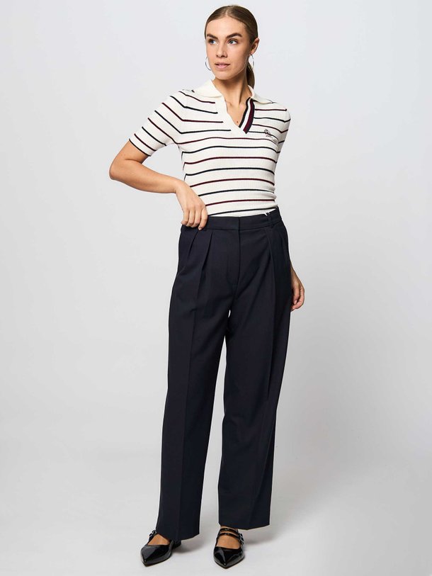 Ontdek de Viscosemix pantalon van Tommy Hilfiger in de kleur donkerblauw bij Orangebag. Op werkdagen voor 21:45 besteld, morgen in huis.