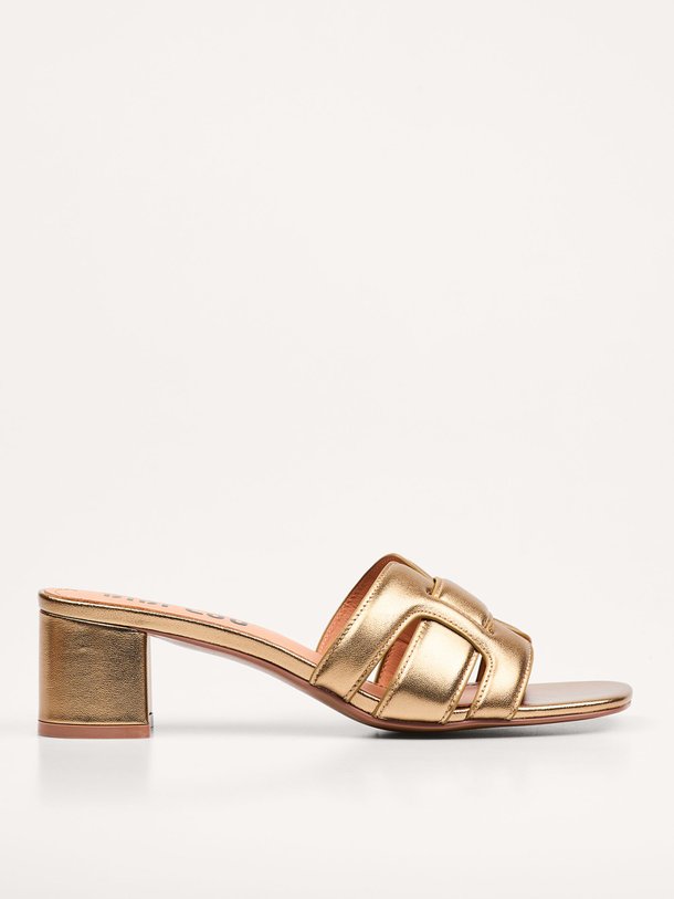 Ontdek de Holly lederen metallic muiltjes van Bibi Lou in de kleur Brons bij Orangebag. Op werkdagen voor 21:45 besteld, morgen in huis.