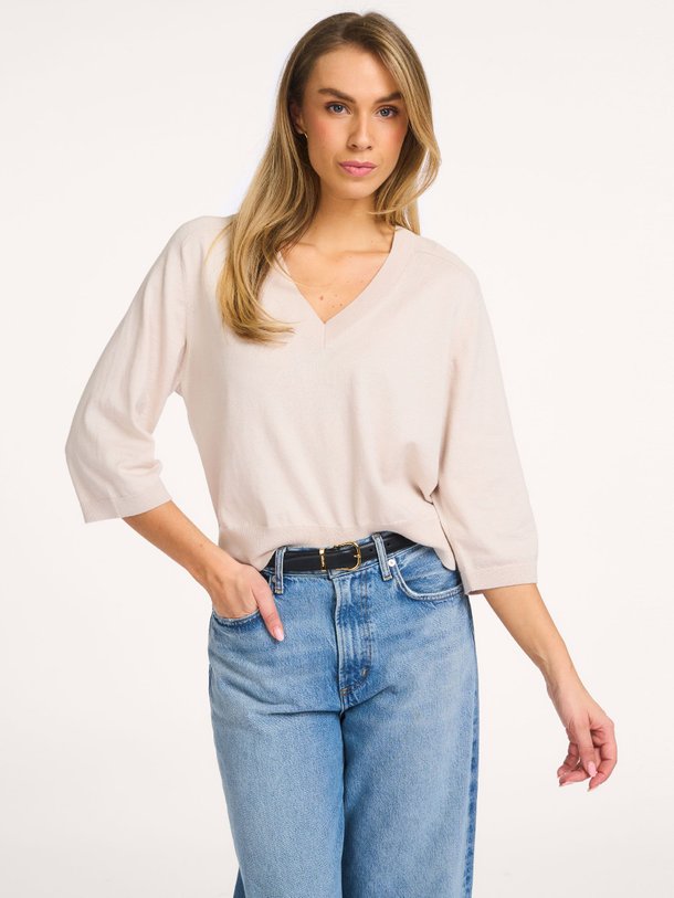 Ontdek de Hamina katoenmix trui van Nathalie Vleeschouwer in de kleur Crème bij Orangebag. Op werkdagen voor 21:45 besteld, morgen in huis.