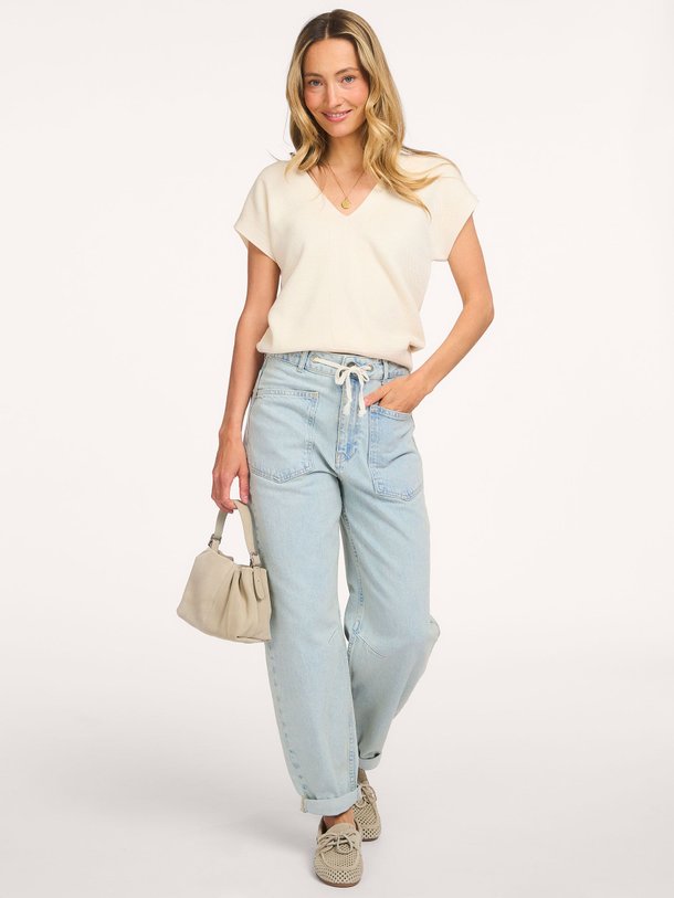Ontdek de High waist barrel fit stretch jeans van Yaya in de kleur Lichtblauw bij Orangebag. Op werkdagen voor 21:45 besteld, morgen in huis.