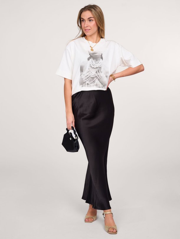 Ontdek de Malki viscose rok van Modstrom in de kleur zwart bij Orangebag. Op werkdagen voor 21:45 besteld, morgen in huis.