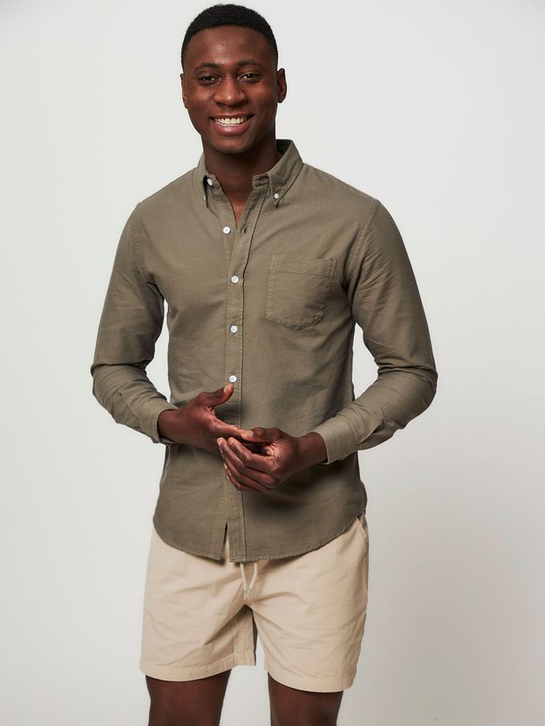 Ontdek de Organic cotton overhemd van Colorful Standard in de kleur olijfgroen bij Orangebag. Op werkdagen voor 21:45 besteld, morgen in huis.