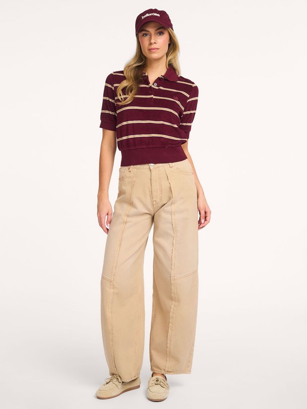 Ontdek de Perl mid waist barrel fit jeans van Bellerose in de kleur Beige bij Orangebag. Op werkdagen voor 21:45 besteld, morgen in huis.