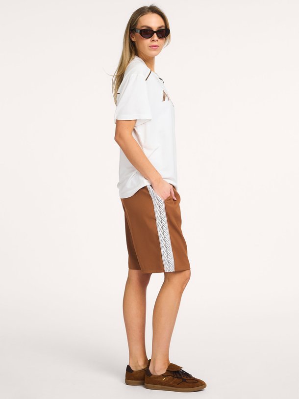 Ontdek de Bambimd geweven short met bies van Modstrom in de kleur Bruin bij Orangebag. Op werkdagen voor 21:45 besteld, morgen in huis.