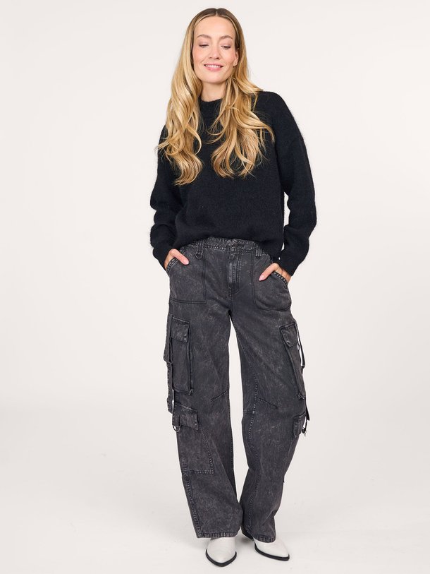 Ontdek de Jenni high waist loose fit cargo jeans van Copenhagen Muse in de kleur grijs bij Orangebag. Op werkdagen voor 21:45 besteld, morgen in huis.