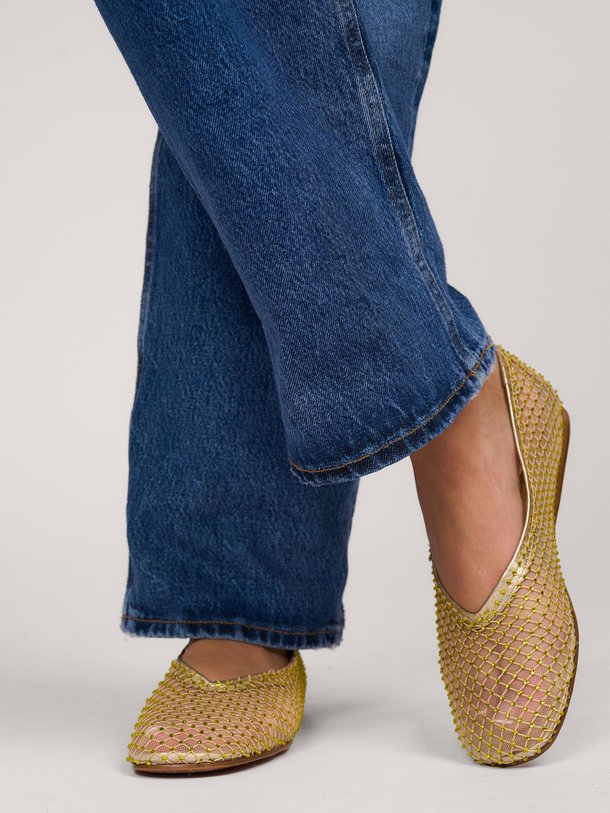 Ontdek de Lederen ballerina's met mesh en studs van forte_forte in de kleur goudkleur bij Orangebag. Op werkdagen voor 21:45 besteld, morgen in huis.