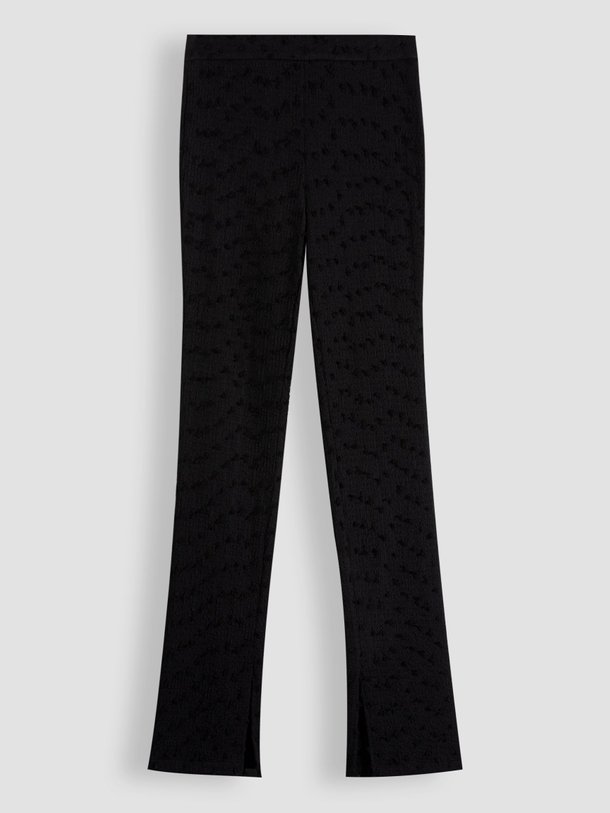 Ontdek de Elayna geweven broek met structuur van Hofmann Copenhagen in de kleur zwart bij Orangebag. Op werkdagen voor 21:45 besteld, morgen in huis.