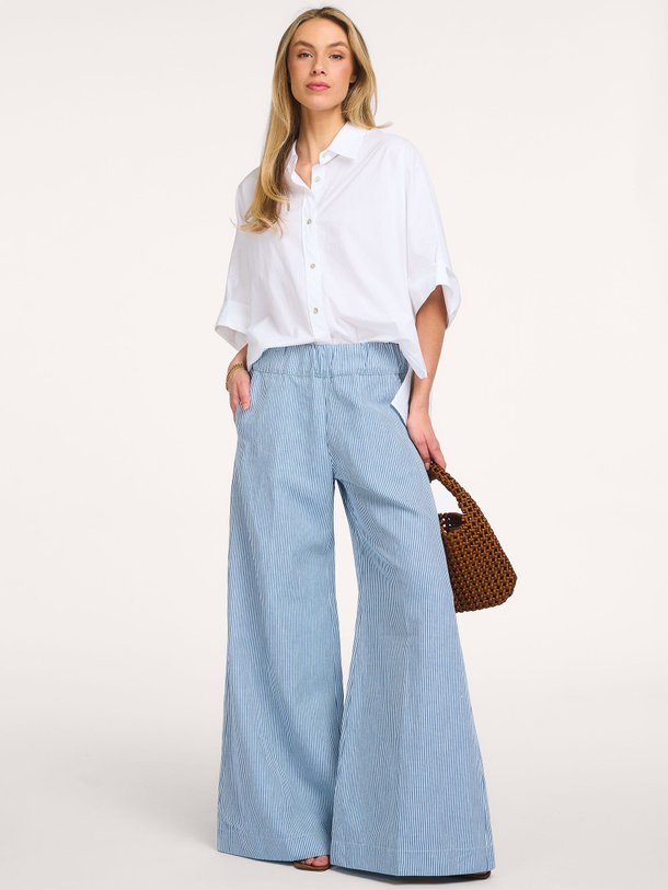 Ontdek de Super Woody katoen/linnenmix gestreepte broek van Sea Me Happy in de kleur Blauw bij Orangebag. Op werkdagen voor 21:45 besteld, morgen in huis.