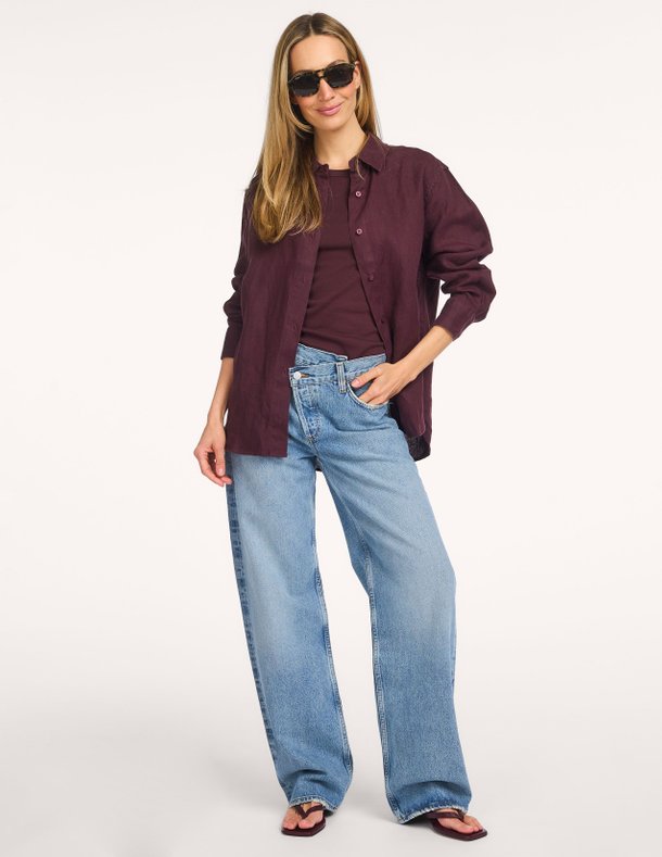 Ontdek de Saloves linnen blouse van Samsoe Samsoe in de kleur Aubergine bij Orangebag. Op werkdagen voor 21:45 besteld, morgen in huis.