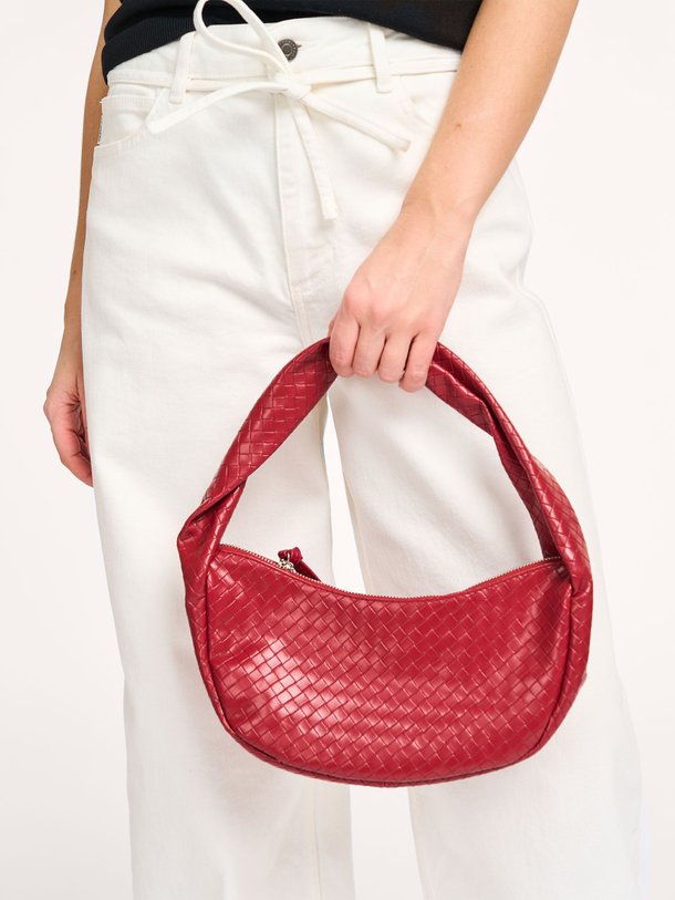 Ontdek de Rallo Talia leatherlook schouder-/handtas van Becksondergaard in de kleur rood bij Orangebag. Op werkdagen voor 21:45 besteld, morgen in huis.