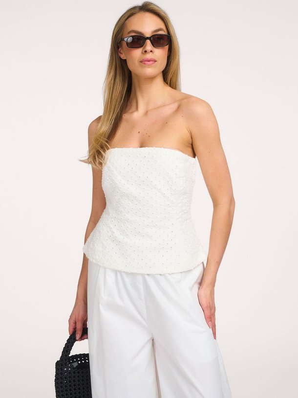 Ontdek de Ava katoenen strapless top van Sofie Schnoor in de kleur Off-white bij Orangebag. Op werkdagen voor 21:45 besteld, morgen in huis.
